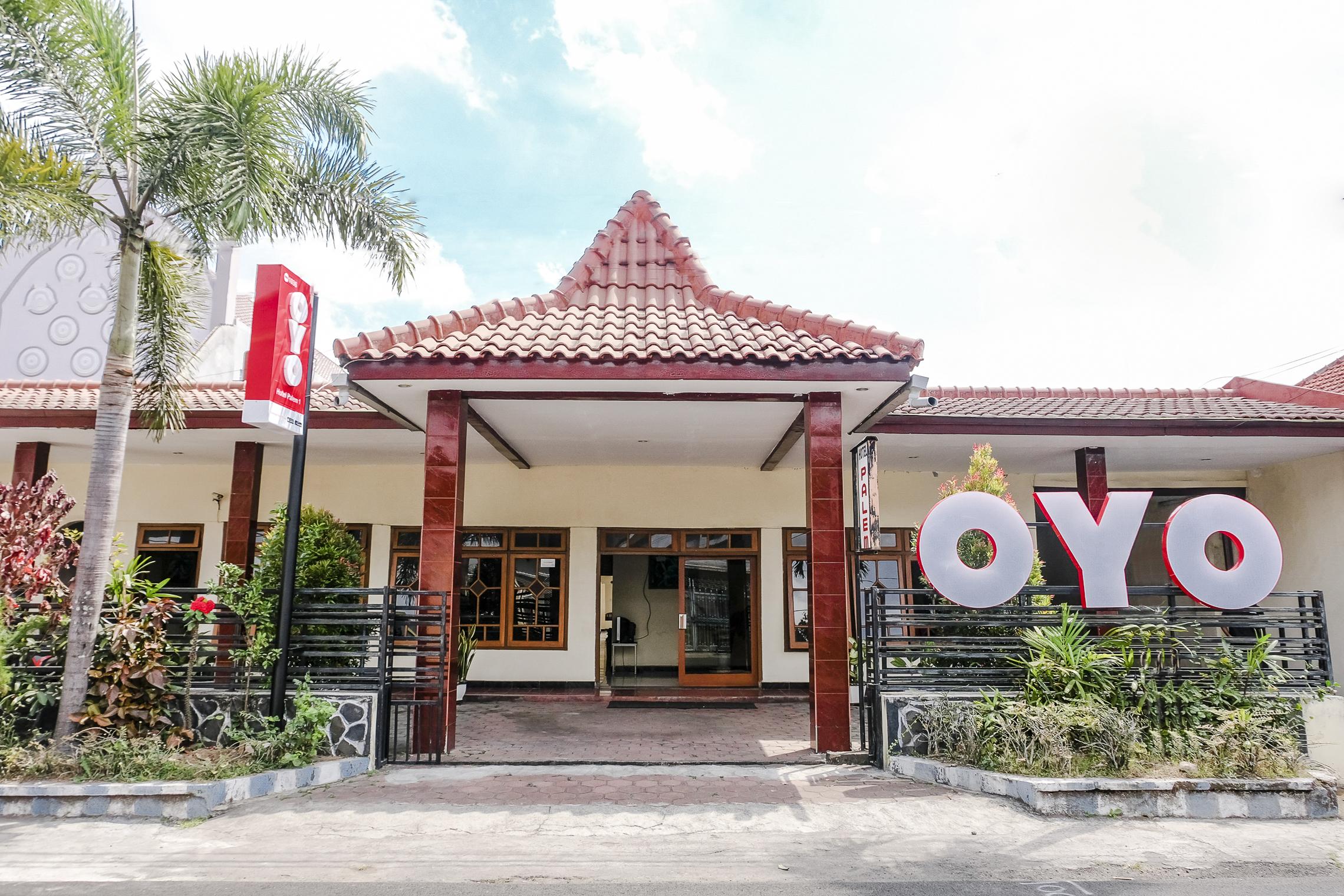 Hotel Palem 1 Syariah Redpartner Malang Bagian luar foto