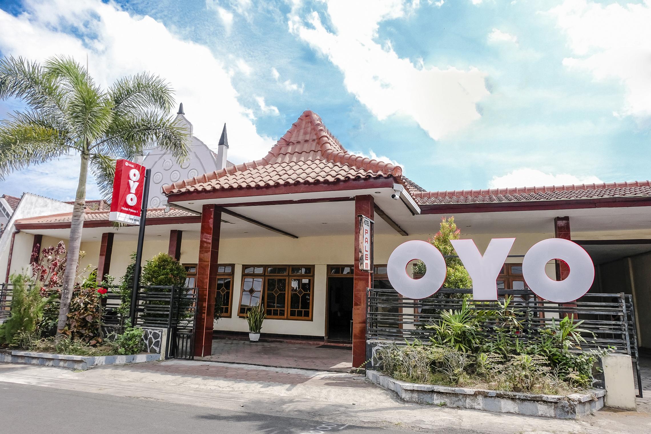 Hotel Palem 1 Syariah Redpartner Malang Bagian luar foto